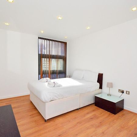 Apartment Wharf - Canary South 伦敦 外观 照片